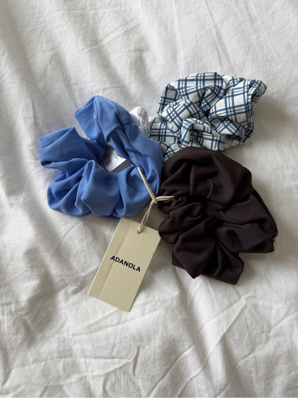 Adanola Trio Scrunchie Set - Periwinkle Blue, Dark Brown, White Plaid